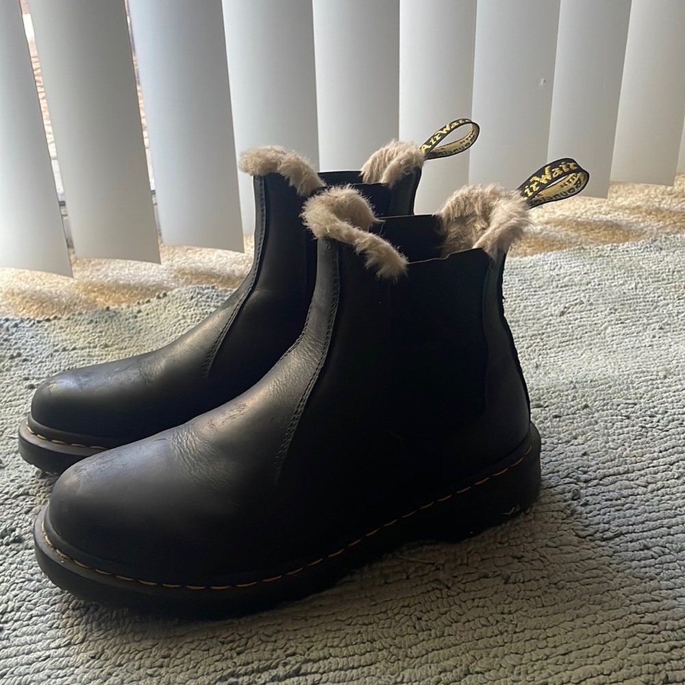 Womens Dr. Martens Black Leonore Boots